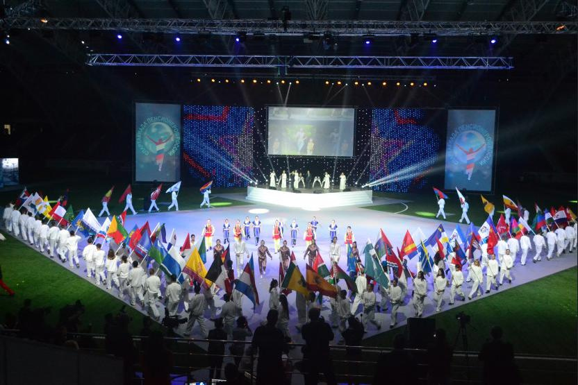 24 августа артисты ансамбля танца «Тангаур» выступили на торжественной церемонии открытия VI Спартакиады пенсионеров России.