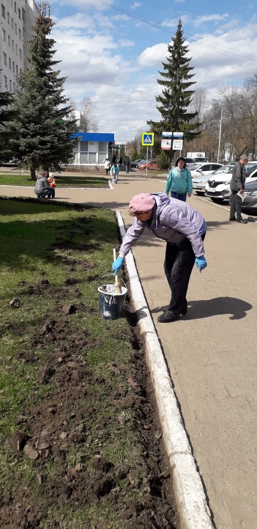 Сегодня был организован субботник в рамках проведения мероприятий по Году эстетики.