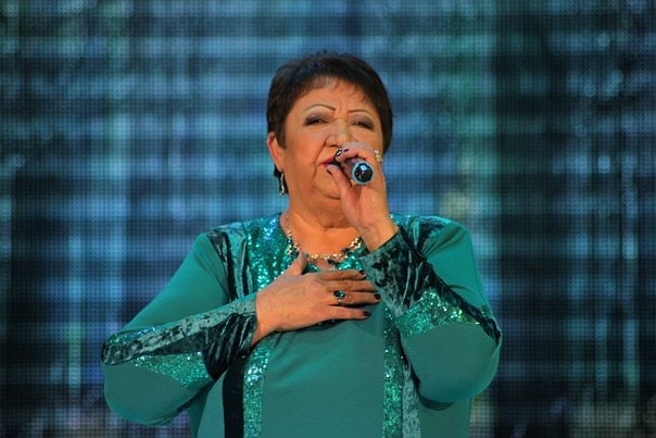 После продолжительной болезни ушла из жизни популярная, эстрадная певица Бибисара Азаматова.